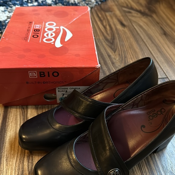 NEW Abeo Bio Ophelia Leather Chunky Block Heel Mary Jane Classic Pumps. Size 7 - Picture 9 of 11